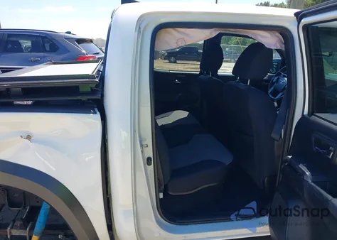 2020 Toyota Tacoma Trd Off-Road z USA, uszkodzony, nr VIN 5TFCZ5ANXLX229999